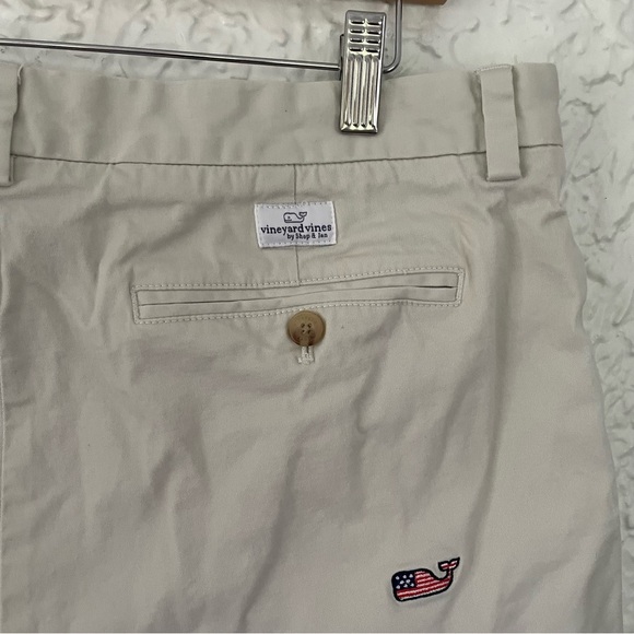 Vineyard Vines Men’s Breaker Short 9” Patriotic Whale Tan Casual Short Size 36 - Picture 8 of 14